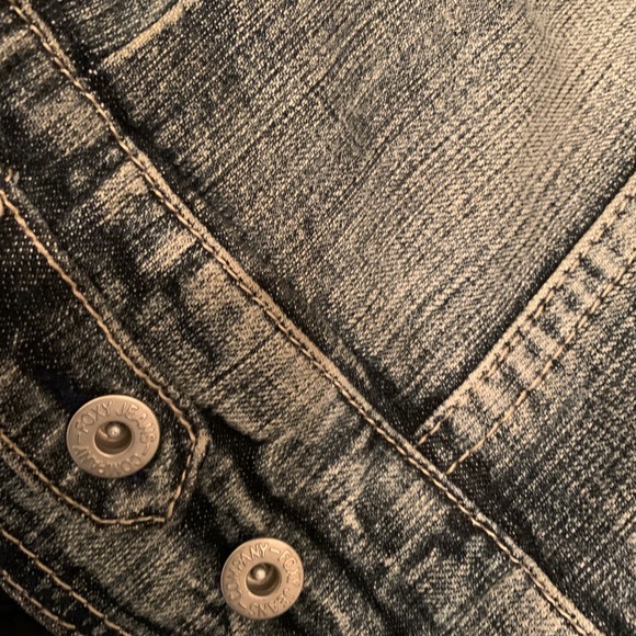 **LIKE NEW** ‘FOXY’ Denim Jean Jacket - Picture 4 of 5